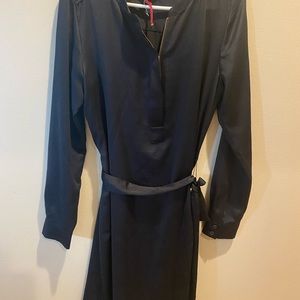 Banana republic black silky dress. Ties in front or back. Cute gold zipper